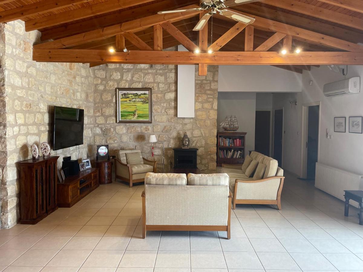 Beautiful Home Paphos 外观 照片